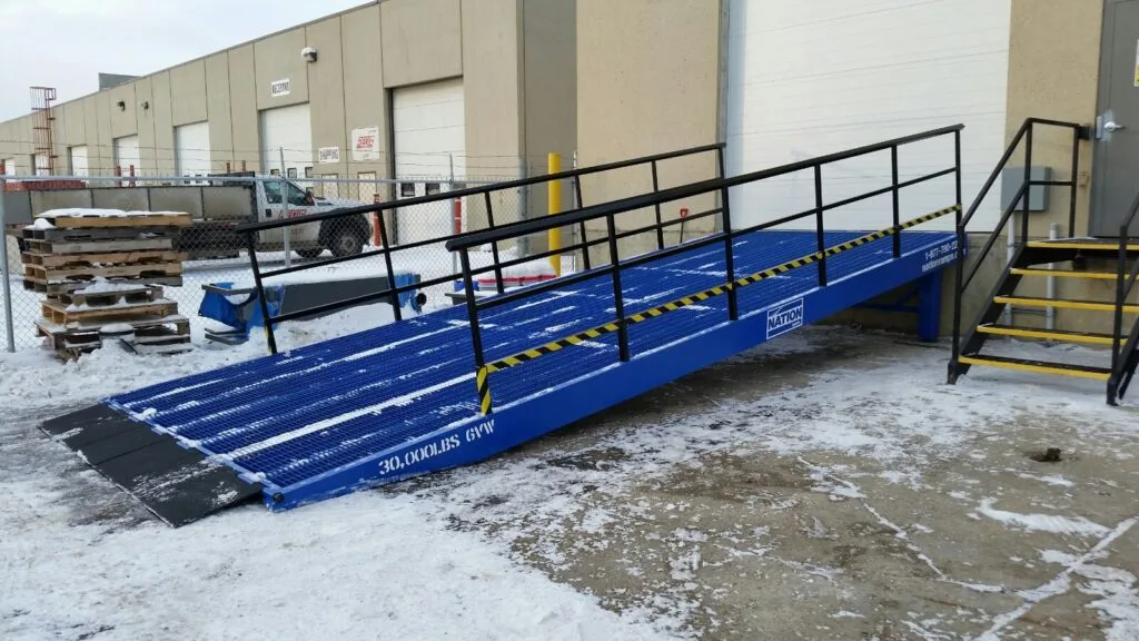 dock to ground ramp